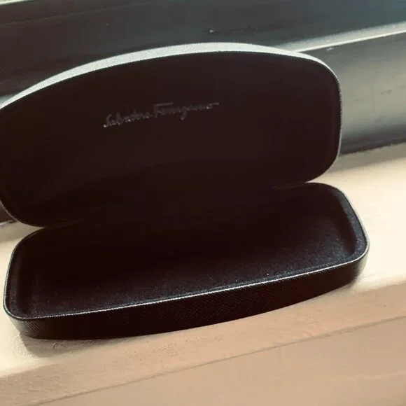 Salvatore Ferragamo Large sunglass case Salvatore Ferragamo - Picture 4 of 5